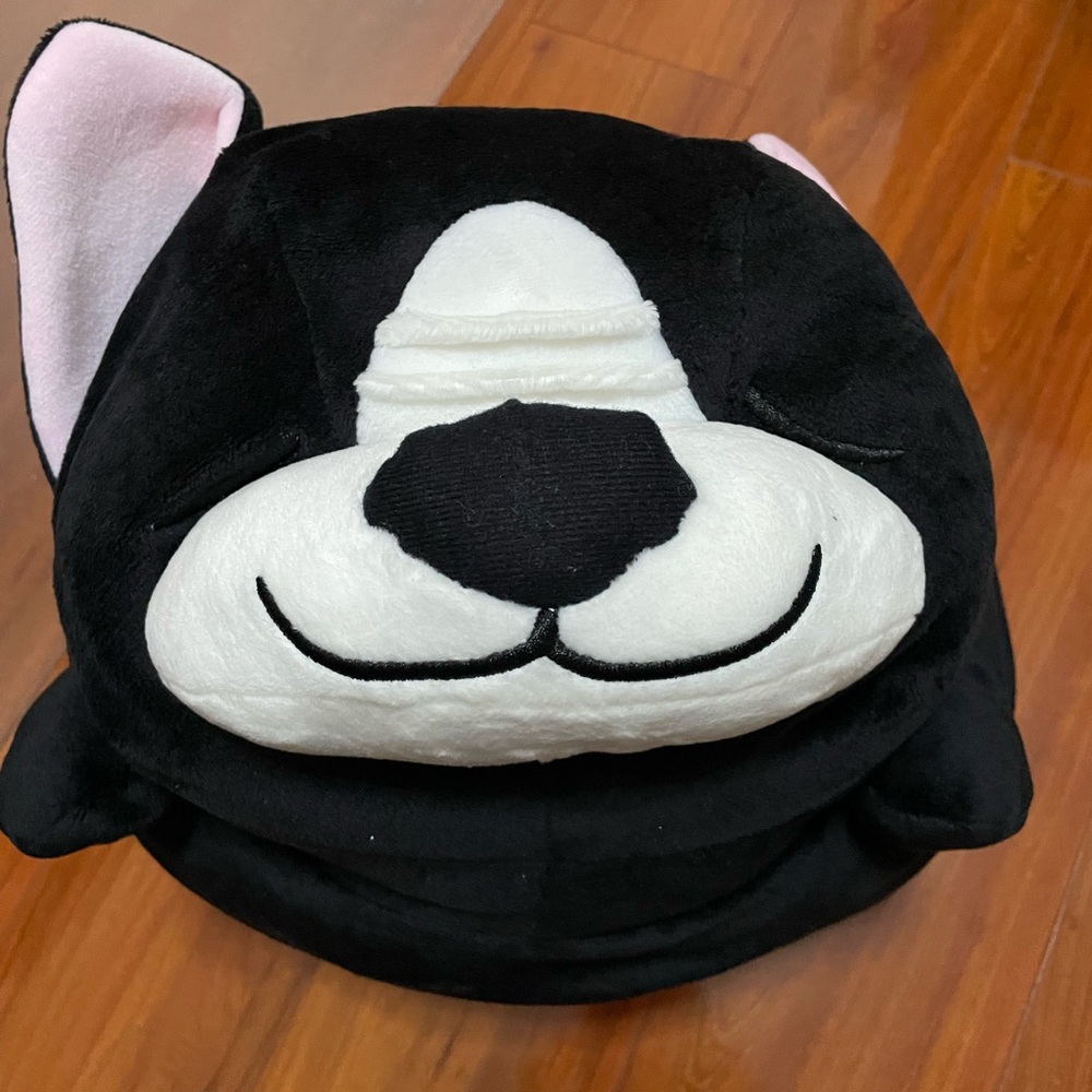 plushie Frenchiezzz bk